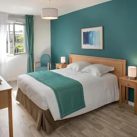 Services Seniors Domitys - Les Galopins 4*